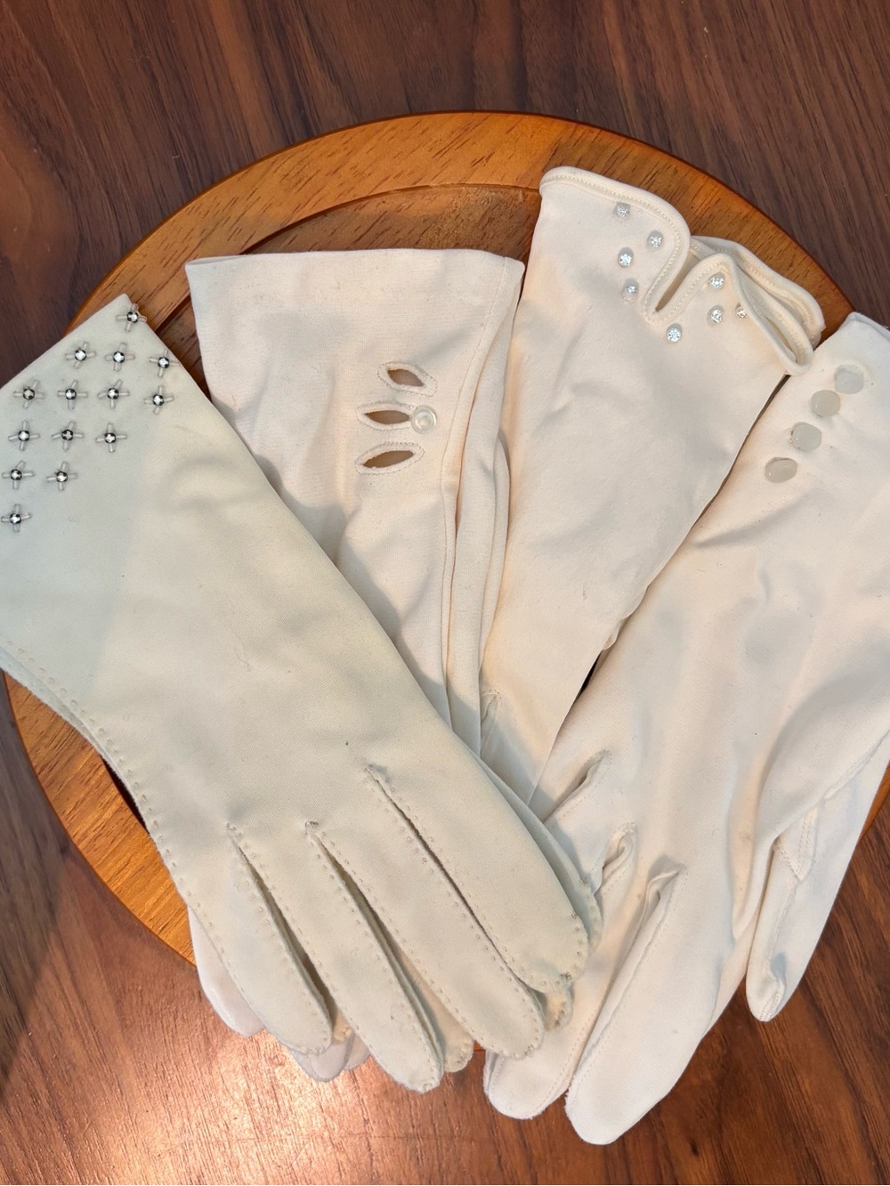 Vintage Cream Women's Dress Gloves with Embellishments